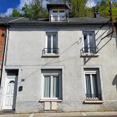 아파트 Agreable De 48 M² En Rdc 라루브불