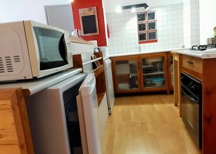 Agreable De 48 M² En Rdc 아파트 *