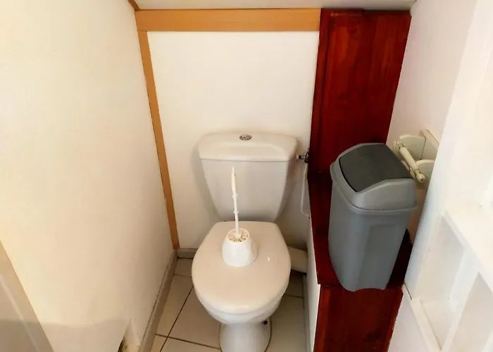 아파트 Agreable De 48 M² En Rdc 라루브불